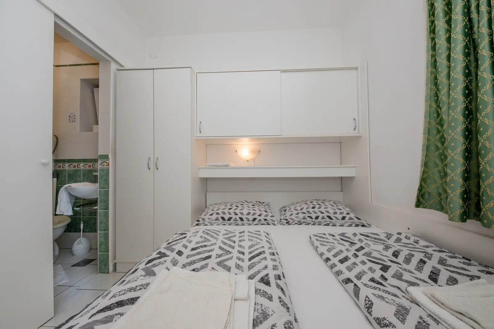 Apartment 2 — 4