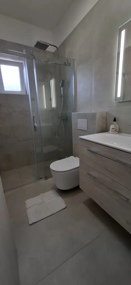 Apartment 3 — 6